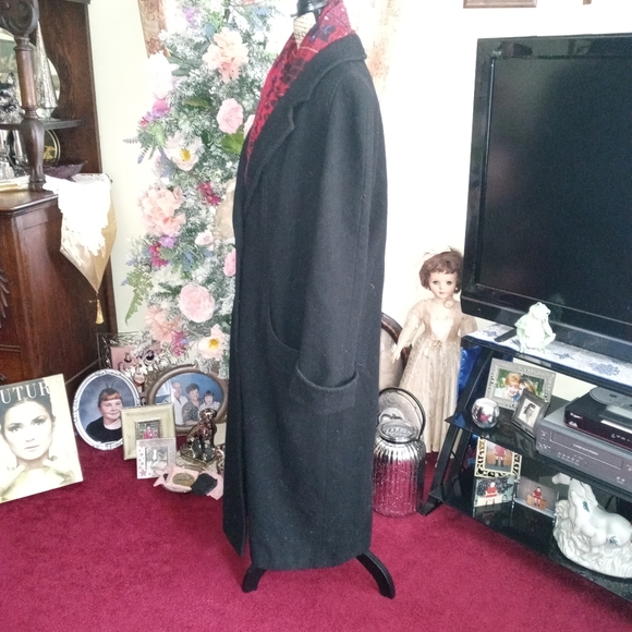 Set! Vintage Wool Coat + Scarf ❤🖤 - Picture 5 of 16